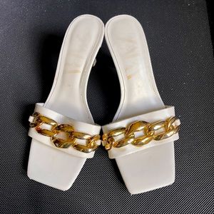 Zara small heel comfortable and stylish